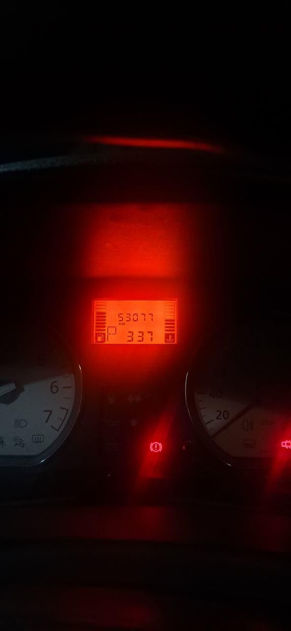 رنو ساندرو اتوماتیک - 1396