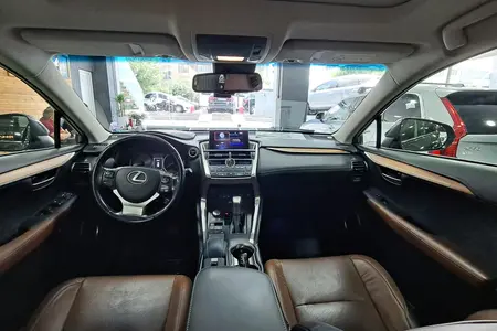 لکسوس NX هیبرید 300H - 2017