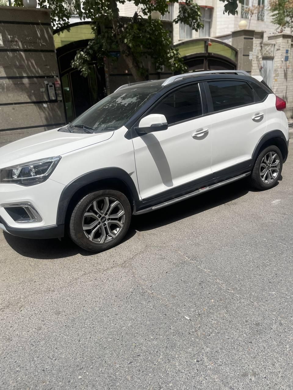 خودرو ام وی ام، X22 آگهی ann_19421224