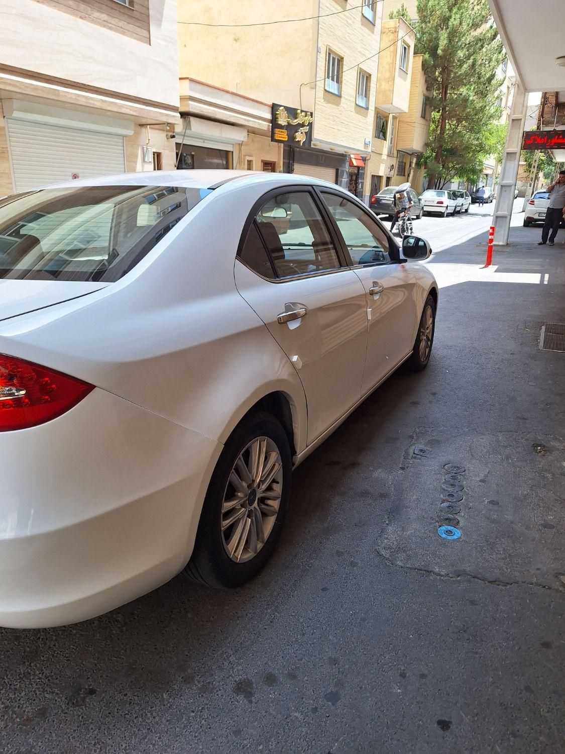 جک J5 اتوماتیک - 1394