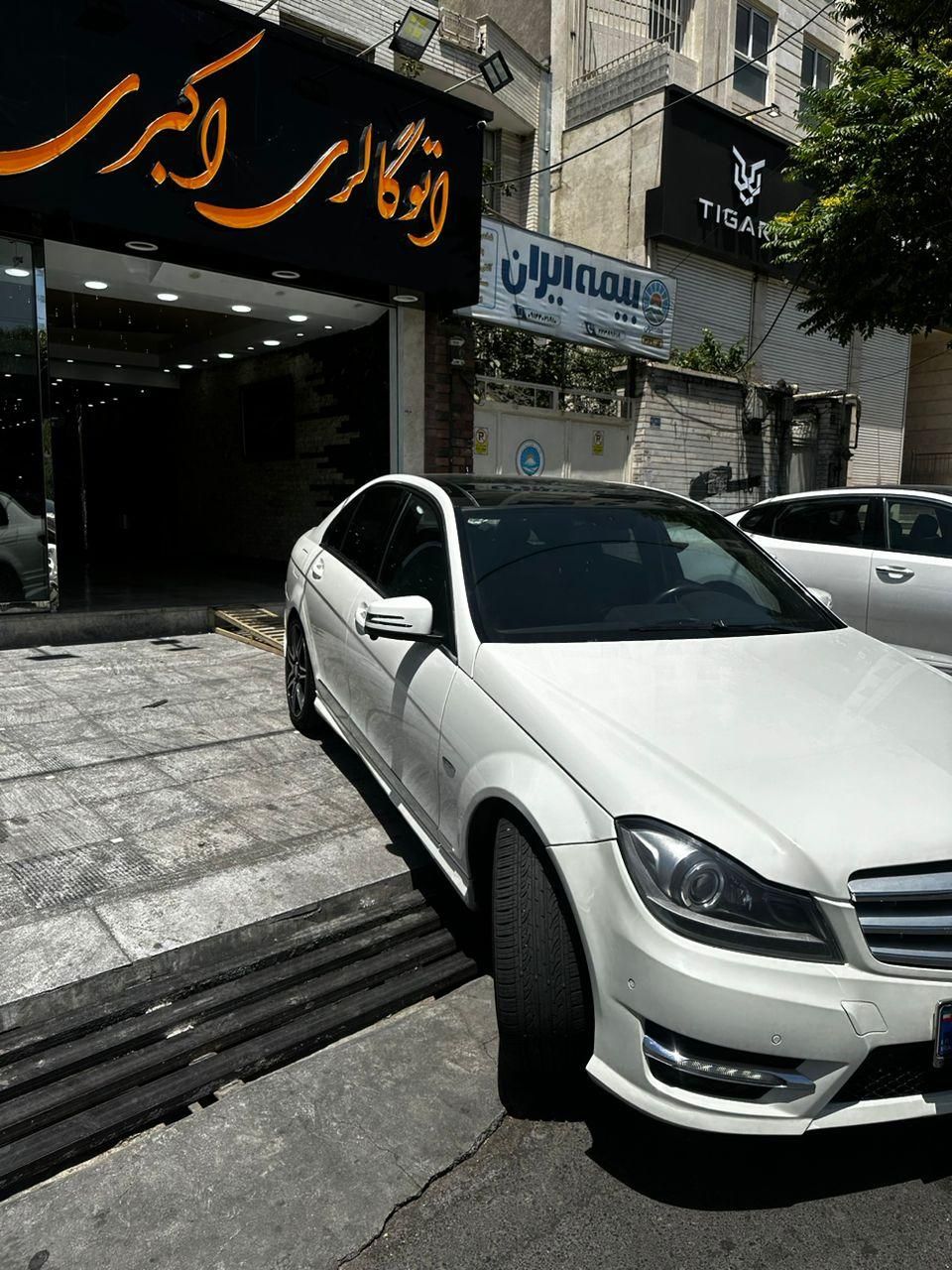 بنز C 200 - 2012