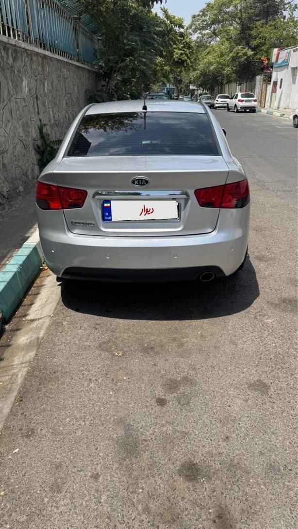 کیا سراتو 2.0 لیتر اتوماتیک GT لاین - 2010