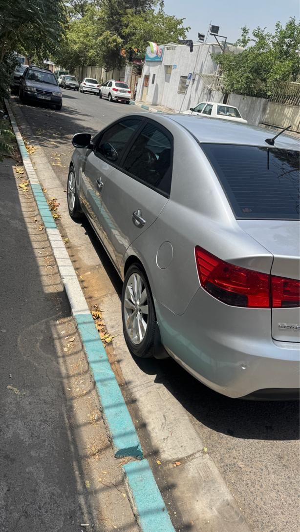 کیا سراتو 2.0 لیتر اتوماتیک GT لاین - 2010
