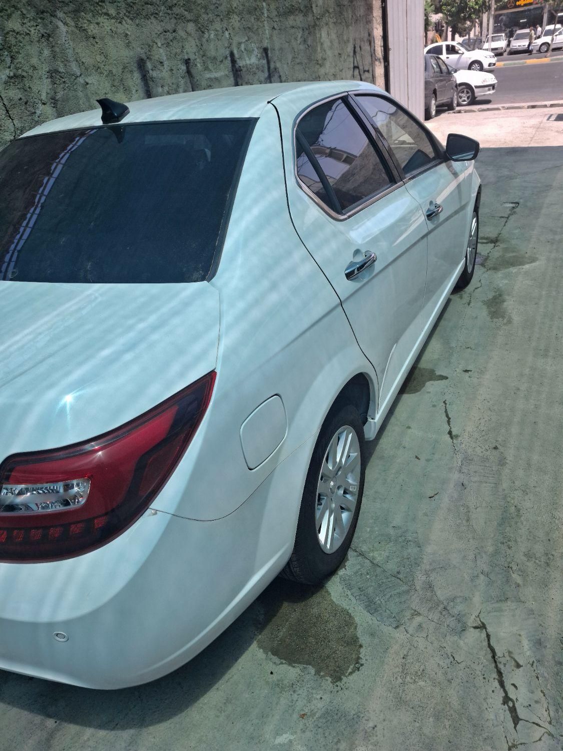 دنا پلاس تیپ ۲ سانروف ۴ ایربگ - 1401