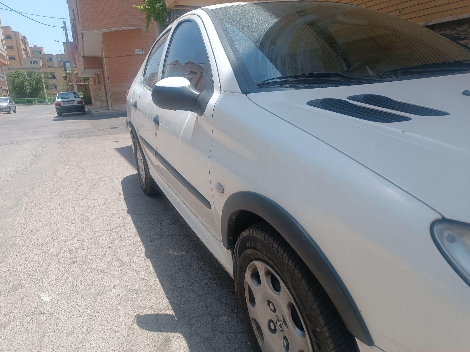 پژو ۲۰۶ صندوق دار v8 - 1396