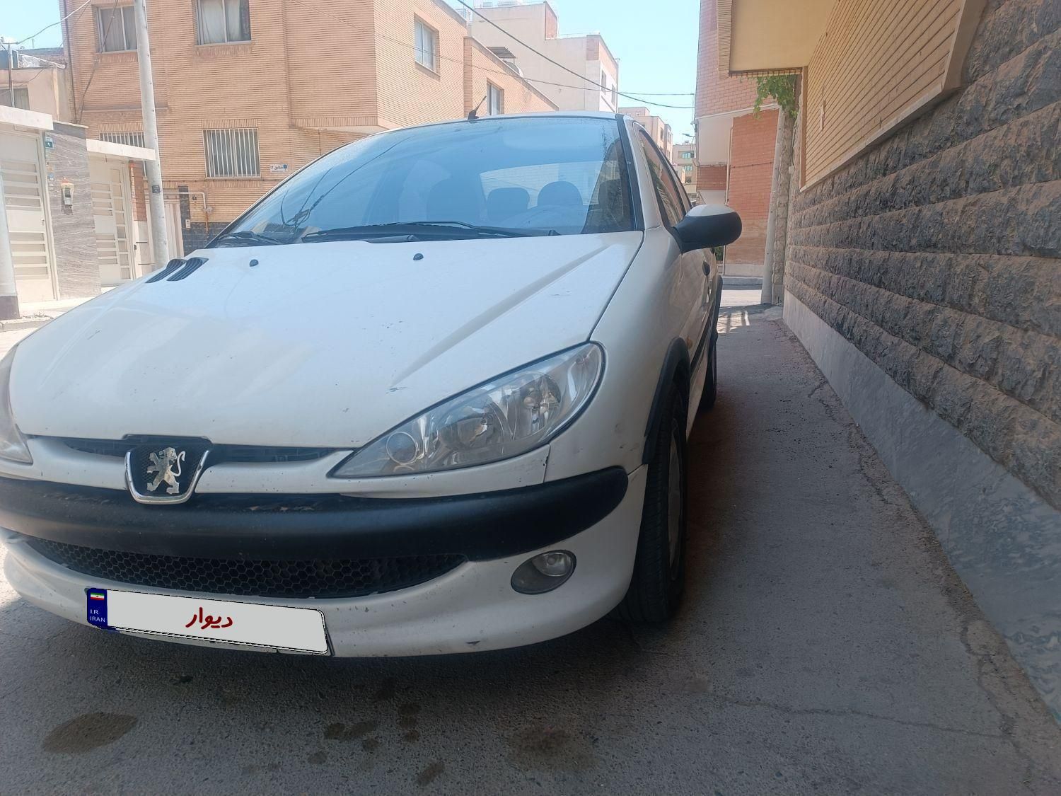 پژو ۲۰۶ صندوق دار v8 - 1396