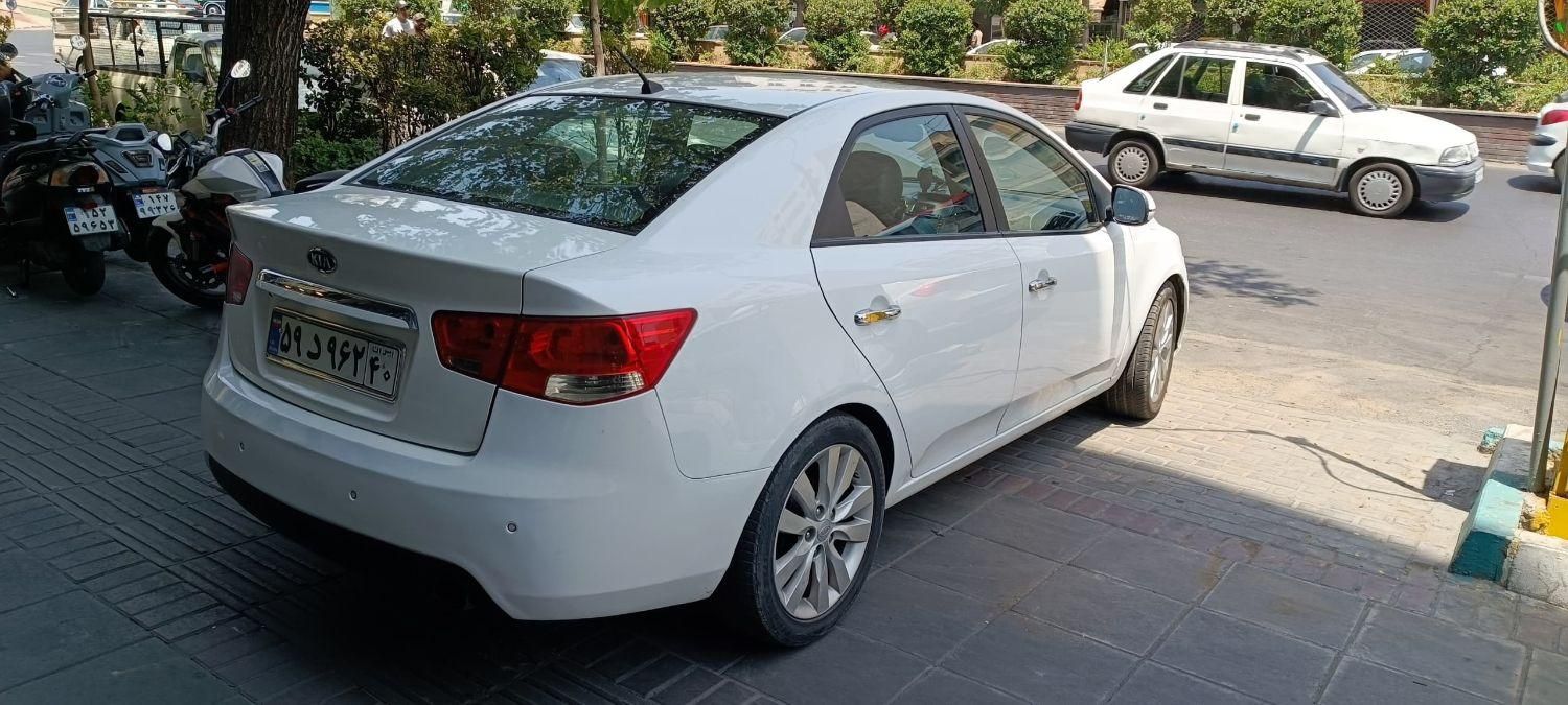 کیا سراتو 2.0 لیتر اتوماتیک GT لاین - 2011