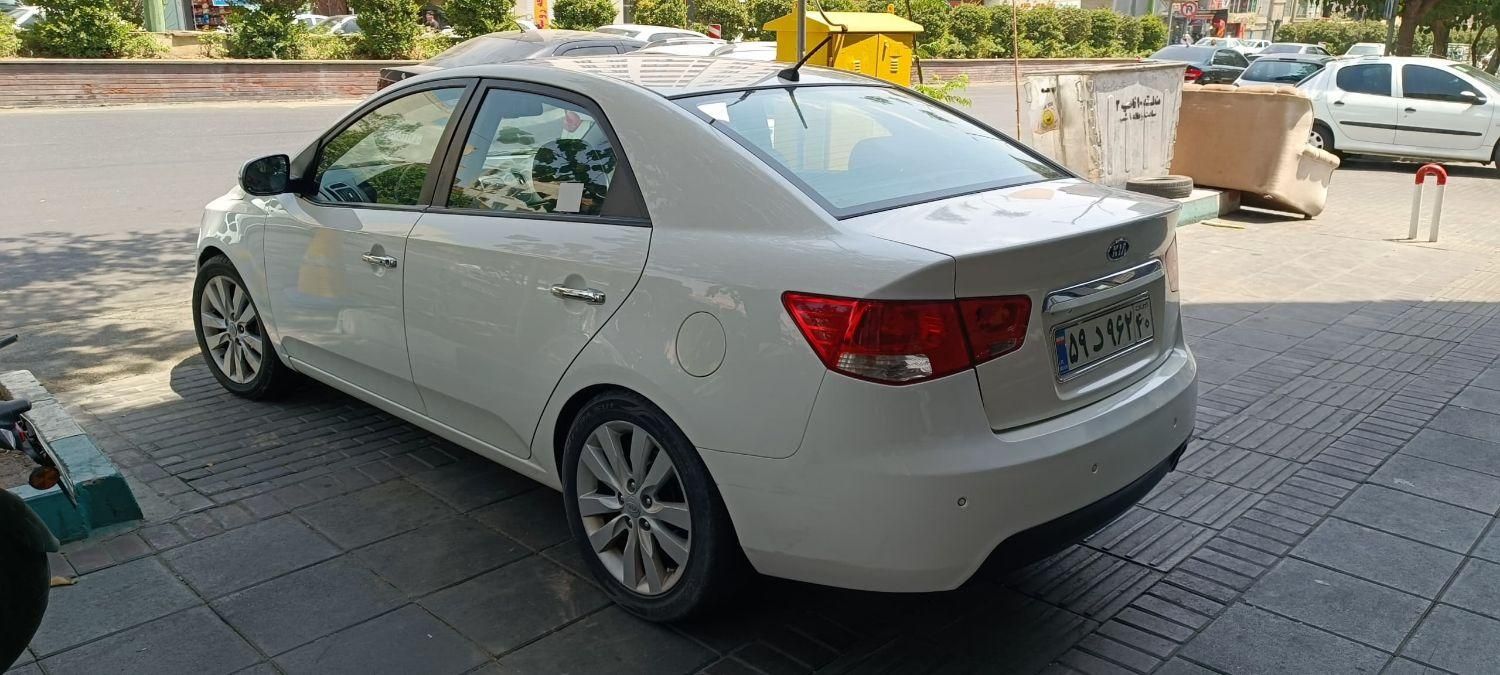 کیا سراتو 2.0 لیتر اتوماتیک GT لاین - 2011
