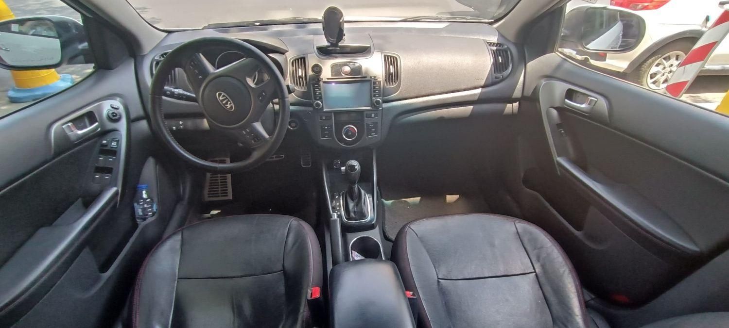 کیا سراتو 2.0 لیتر اتوماتیک GT لاین - 2011