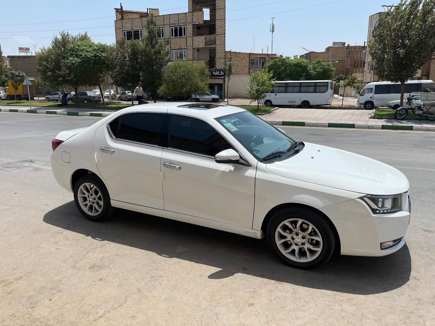 دنا پلاس توربو اتوماتیک - 1402