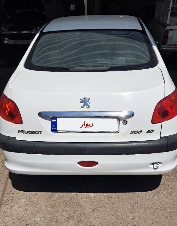 پژو ۲۰۶ صندوق دار v8 - 1395