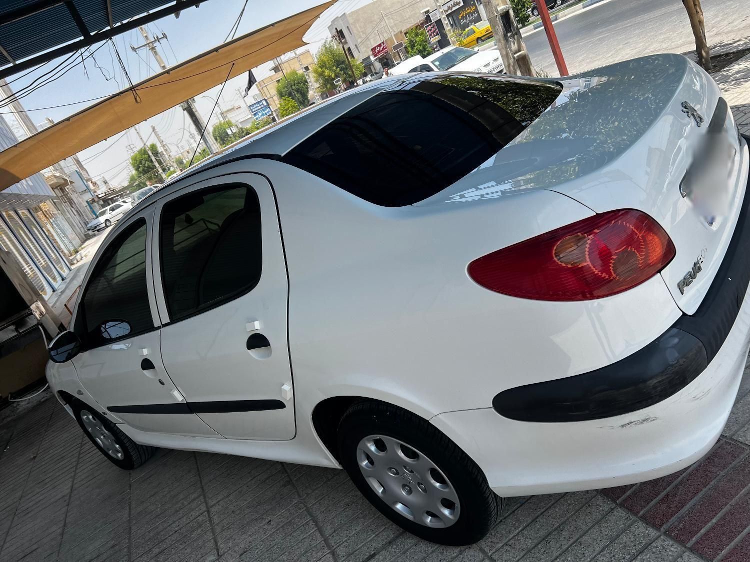 پژو ۲۰۶ صندوق دار v8 - 1395