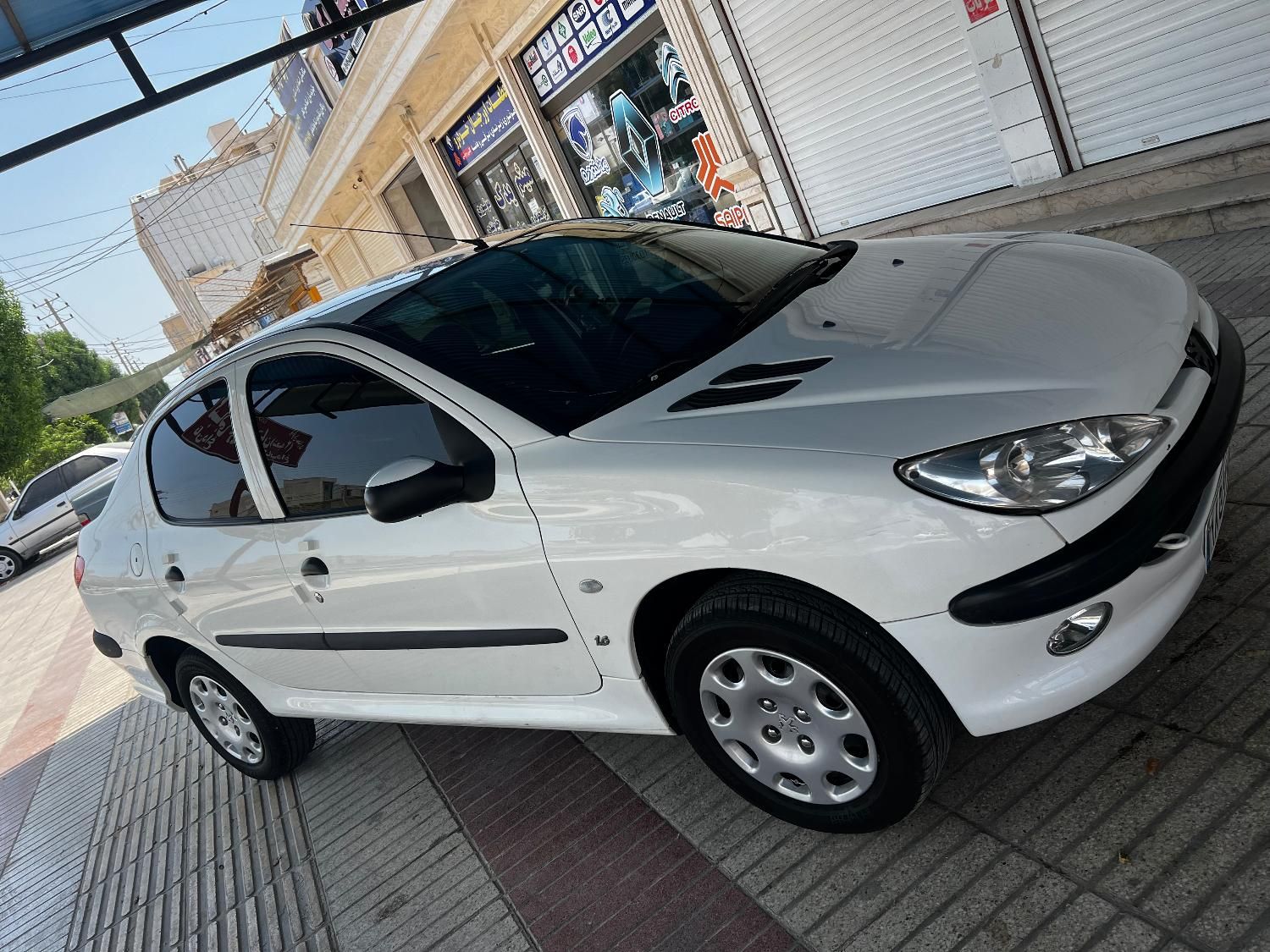 پژو ۲۰۶ صندوق دار v8 - 1395