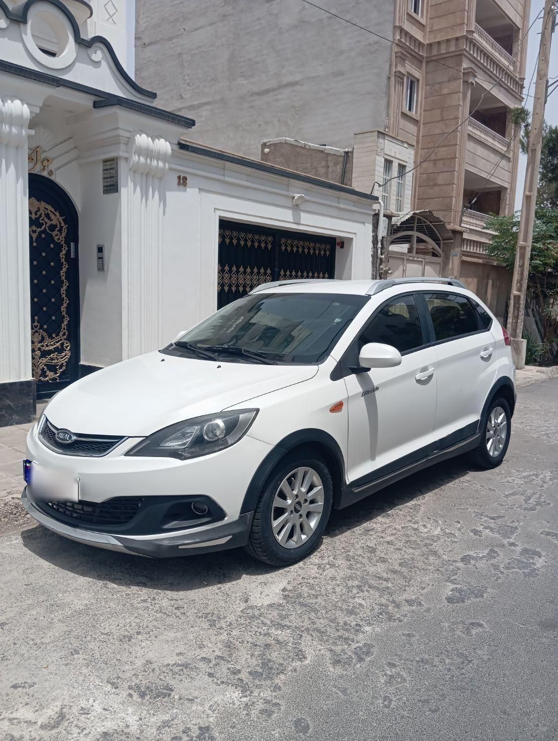 ام وی ام 315 هاچ بک اسپرت لاکچری - 1396