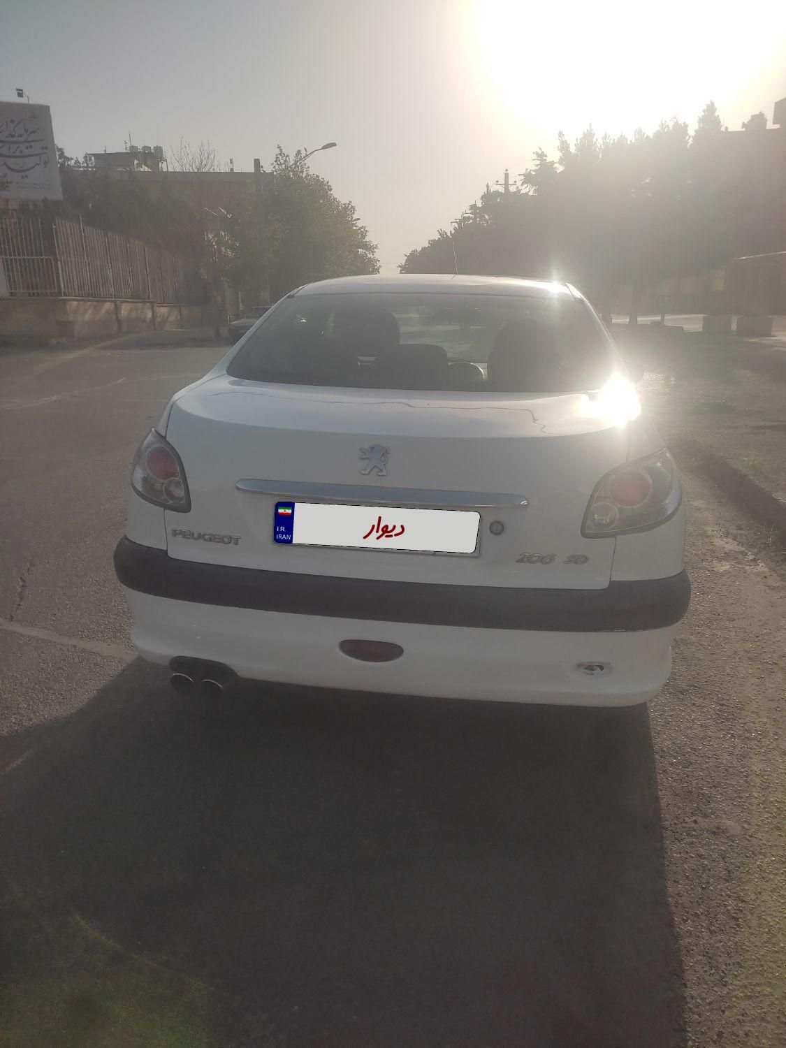 پژو ۲۰۶ صندوق دار v2 - 1390