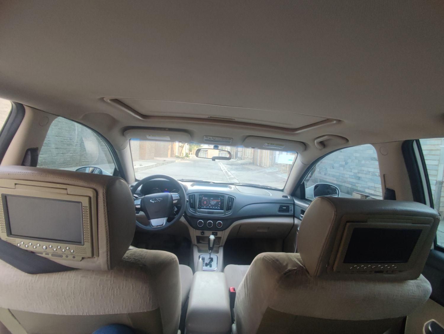 ام وی ام 550 اتوماتیک - 1395