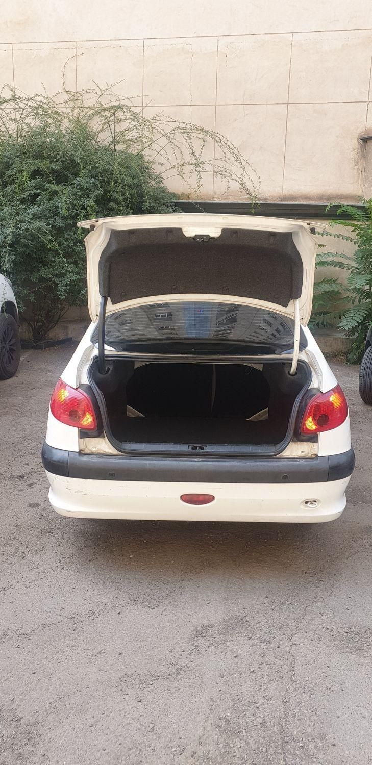 پژو ۲۰۶ صندوق دار v8 - 1394