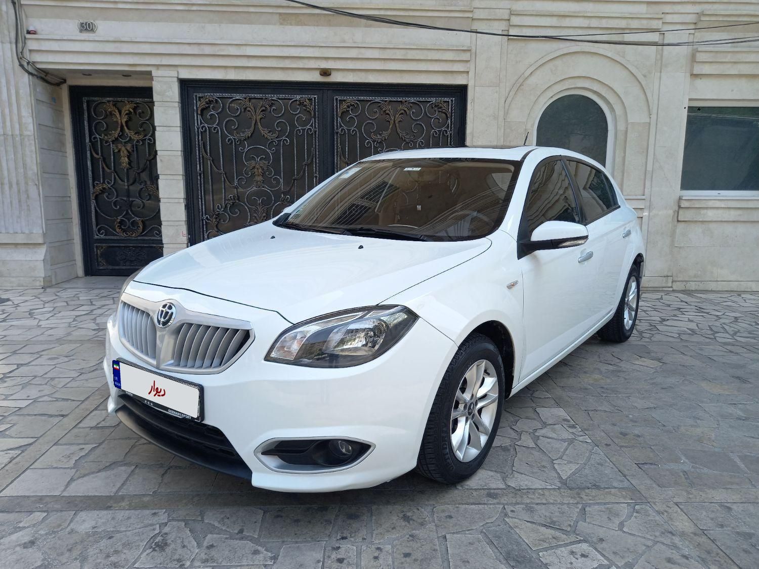 خودرو برلیانس، H320 آگهی ann_19423591