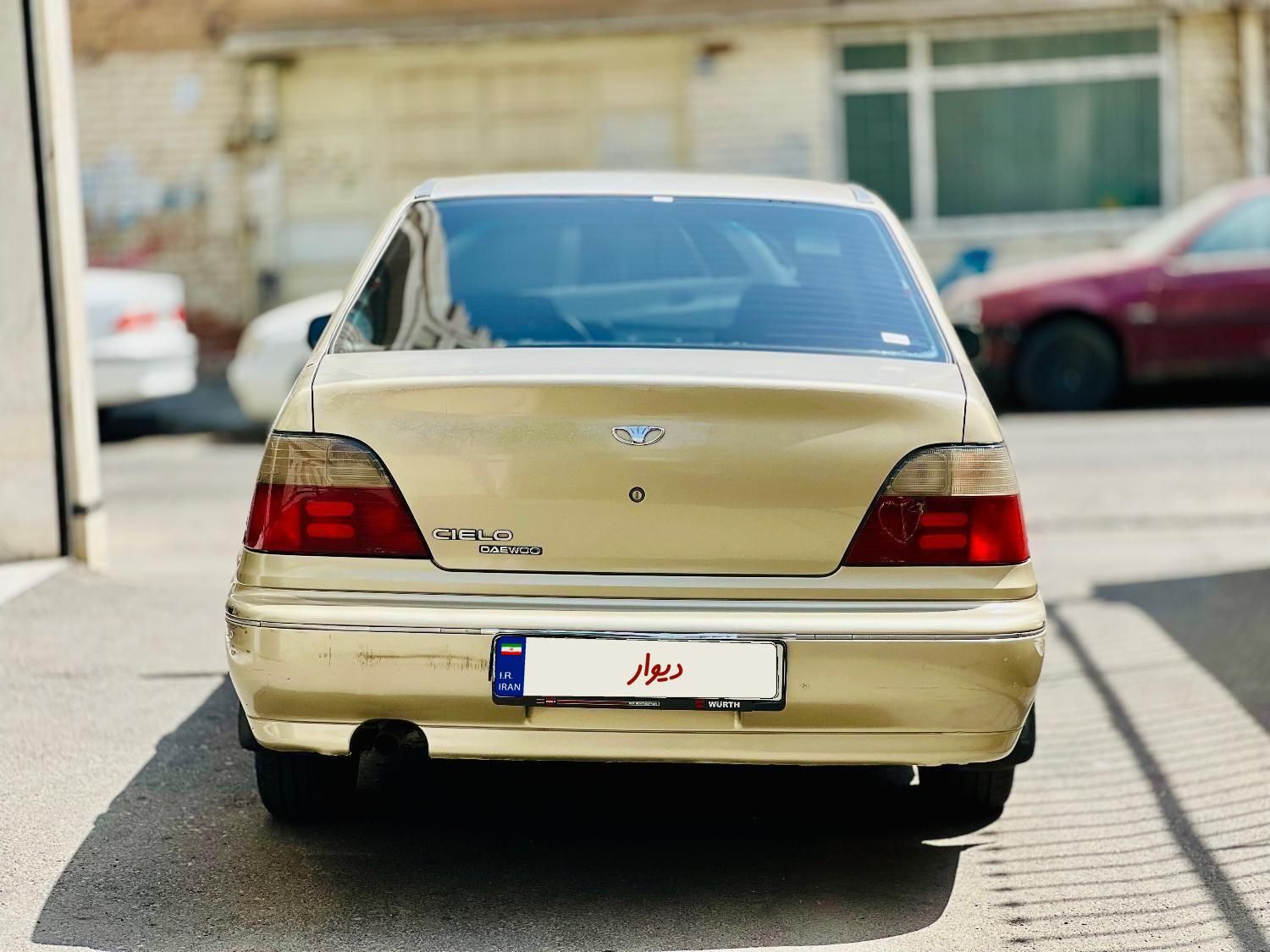 دوو سیلو سدان - 1381