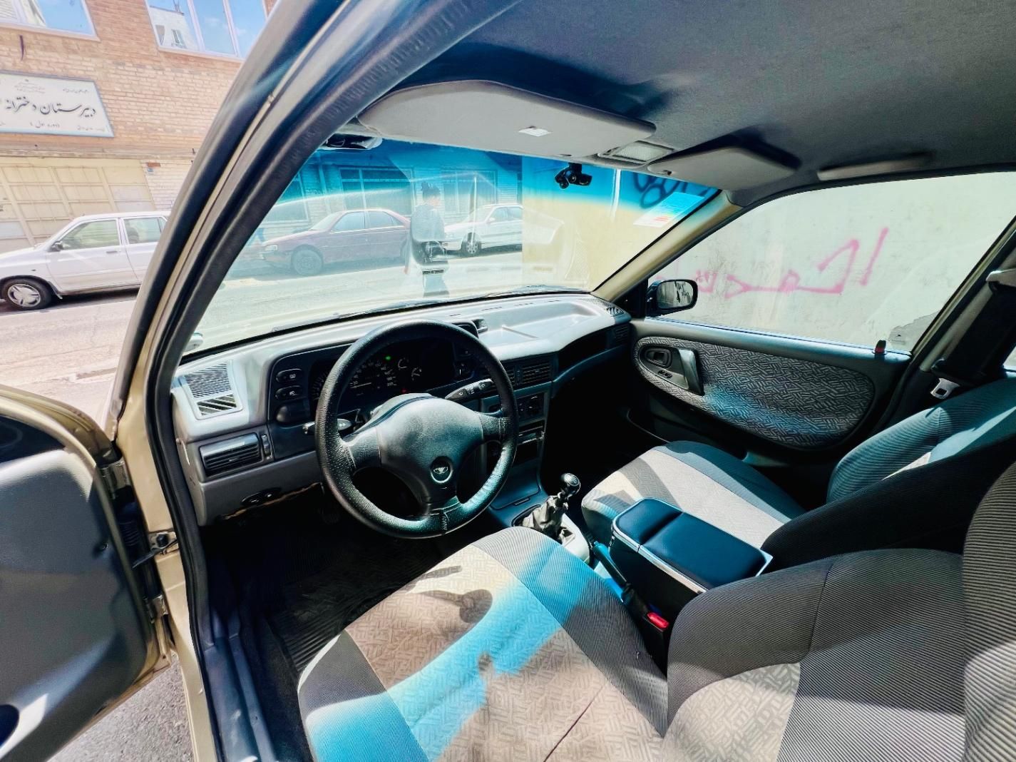 دوو سیلو سدان - 1381