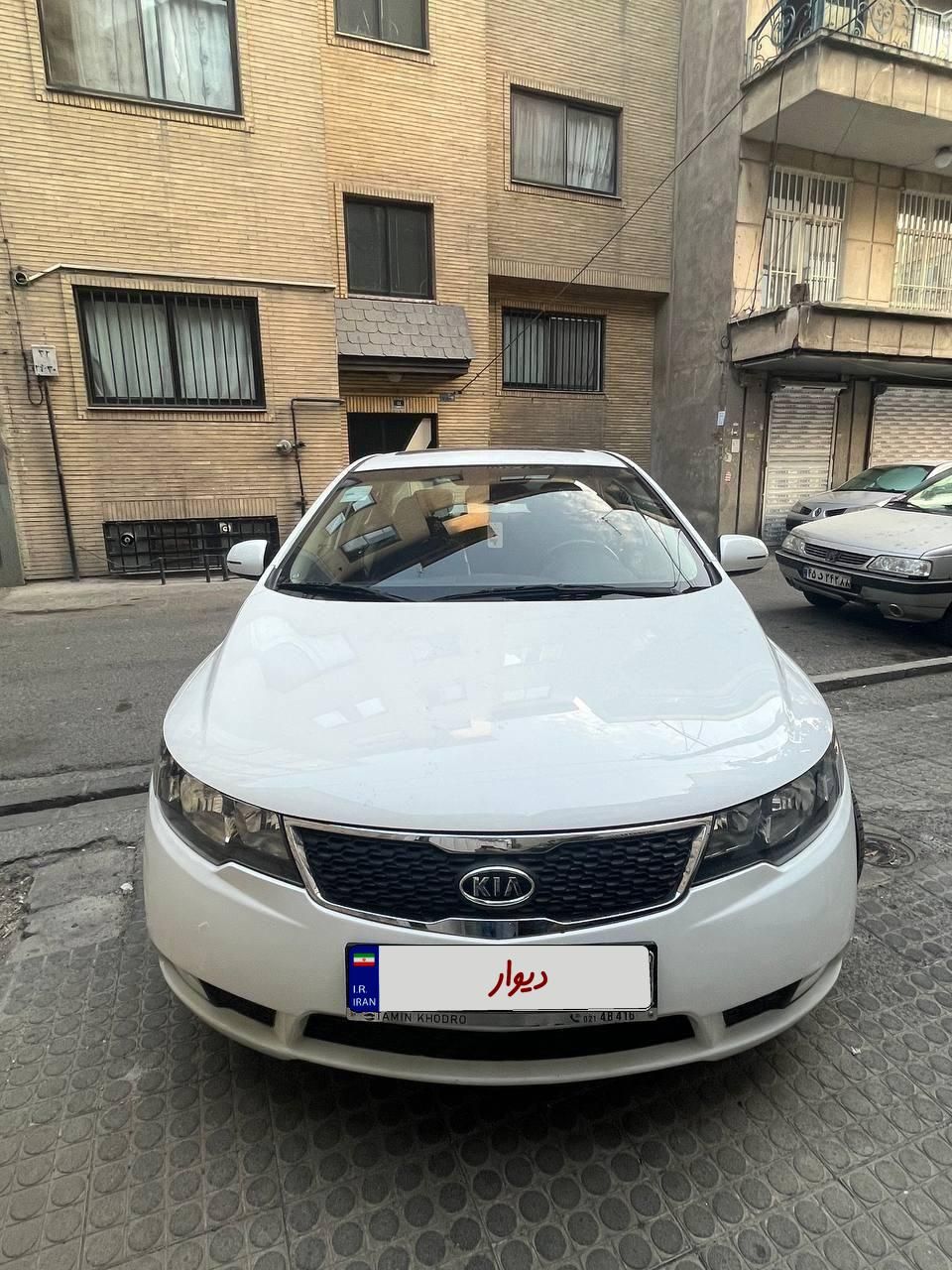 خودرو کیا، سراتو مونتاژ آگهی ann_19423980