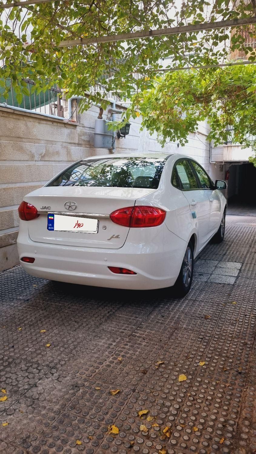 جک J4 اتوماتیک ساده - 1403
