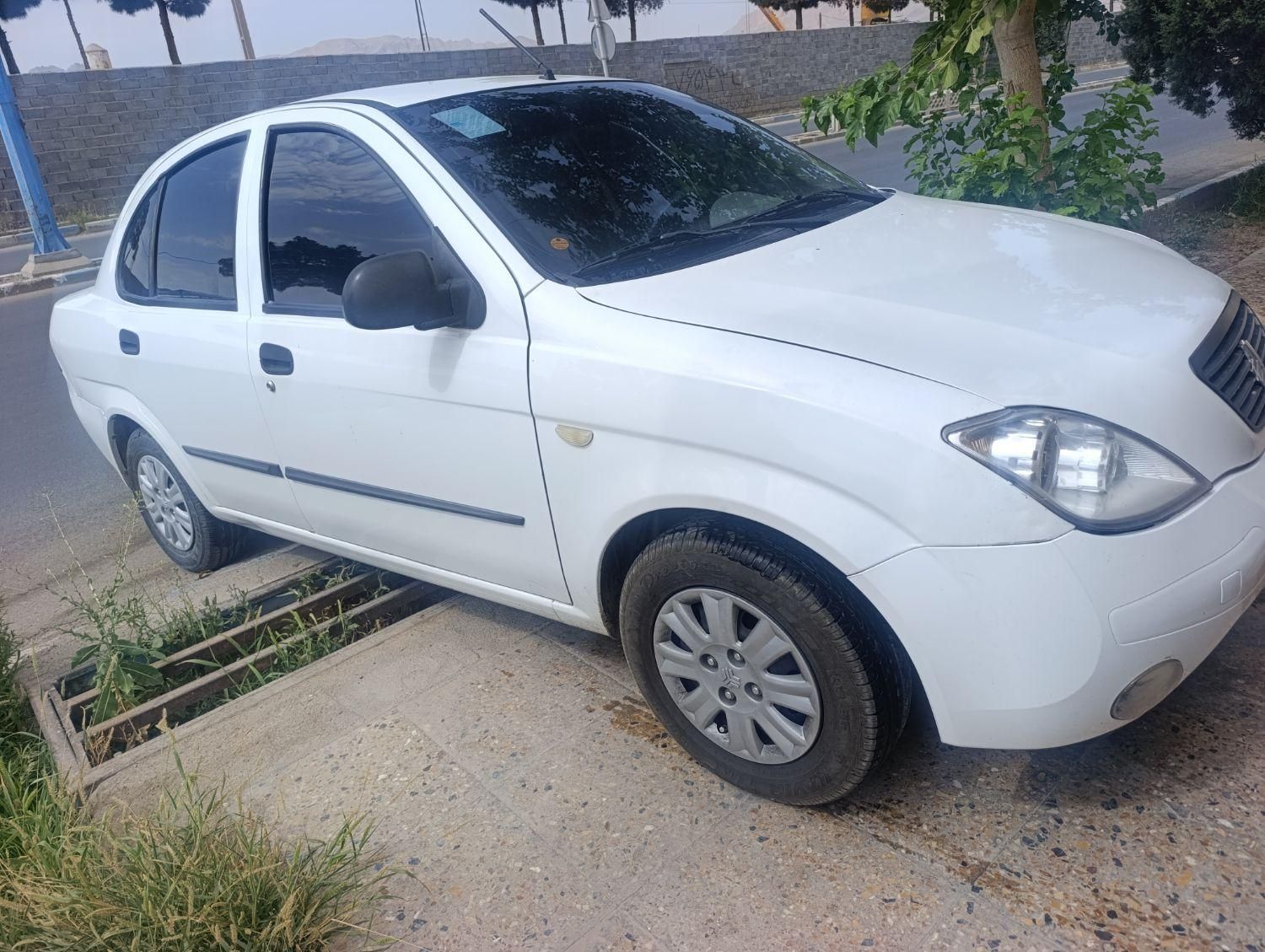 تیبا صندوق دار SX - 1399