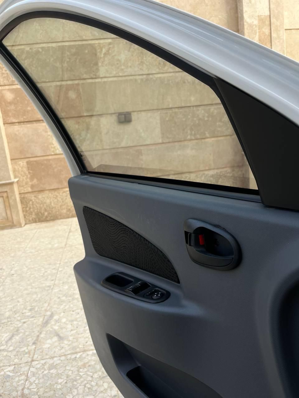 تیبا صندوق دار SX - 1400