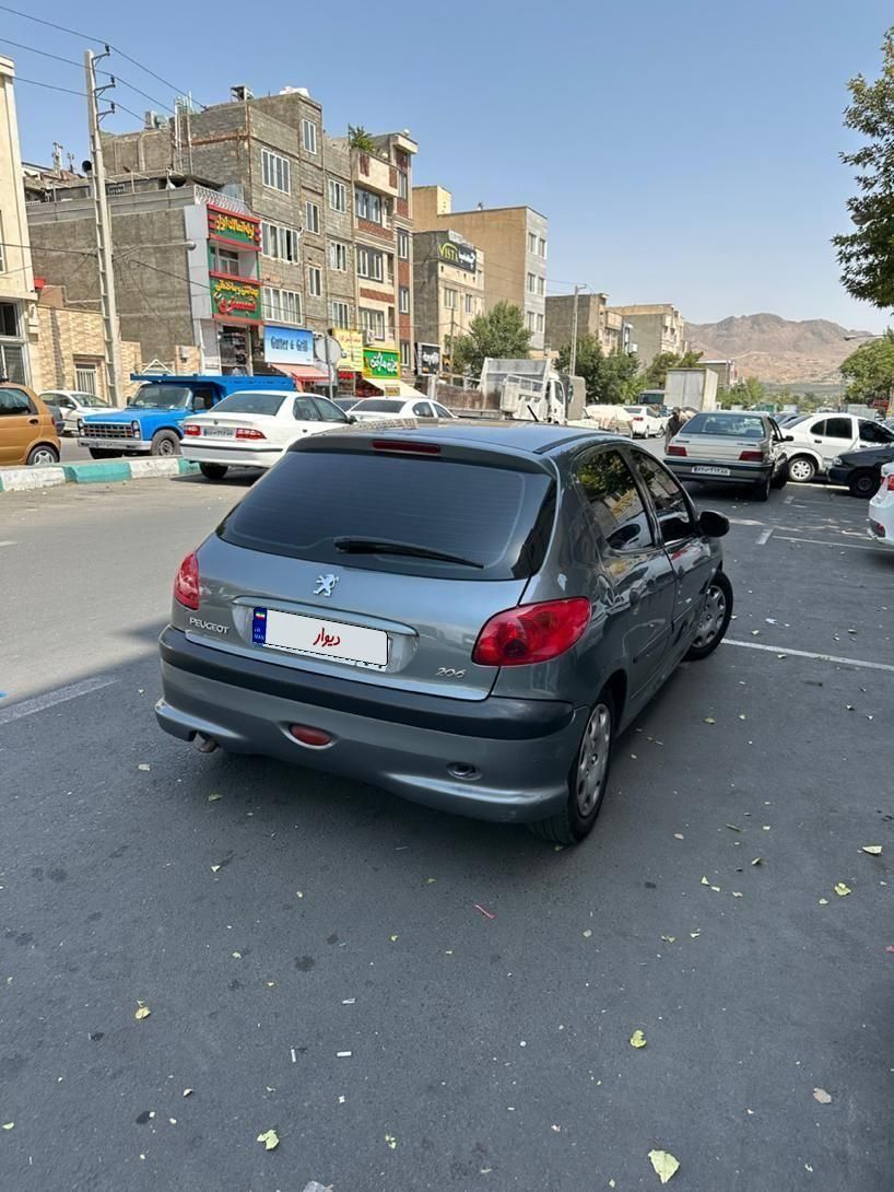 پژو 206 تیپ 5 - 1390