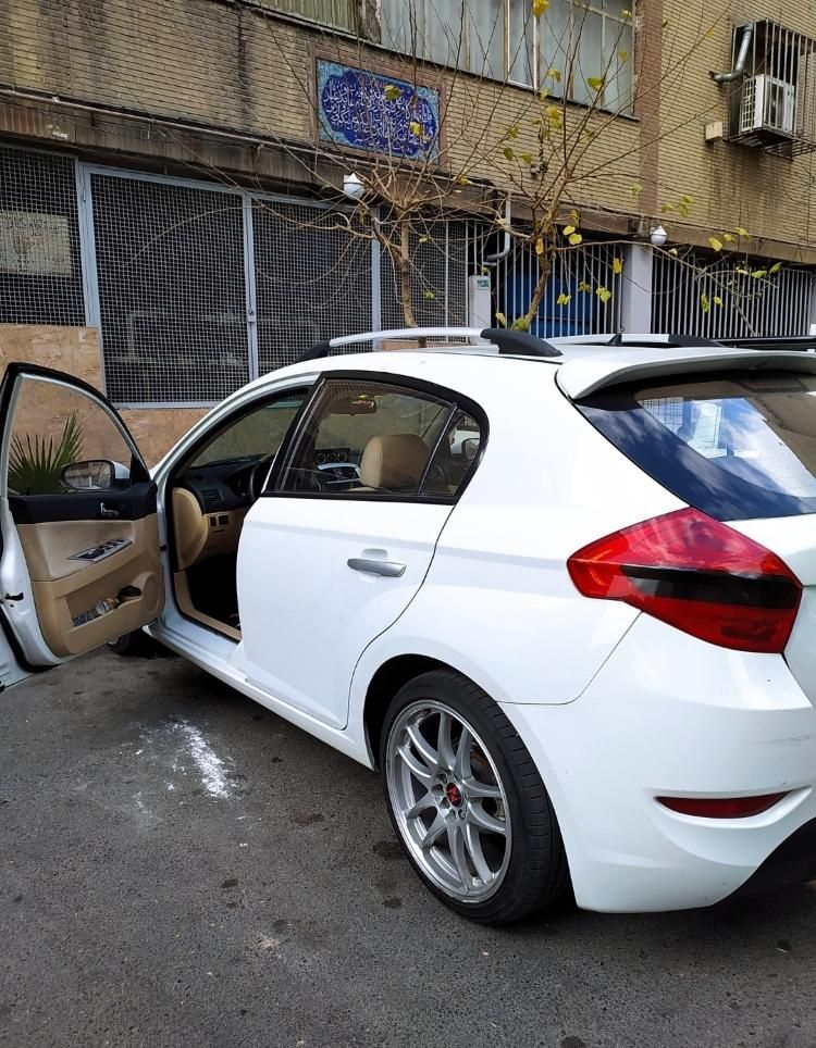 برلیانس H320 دنده‌ای 1500 - 1396