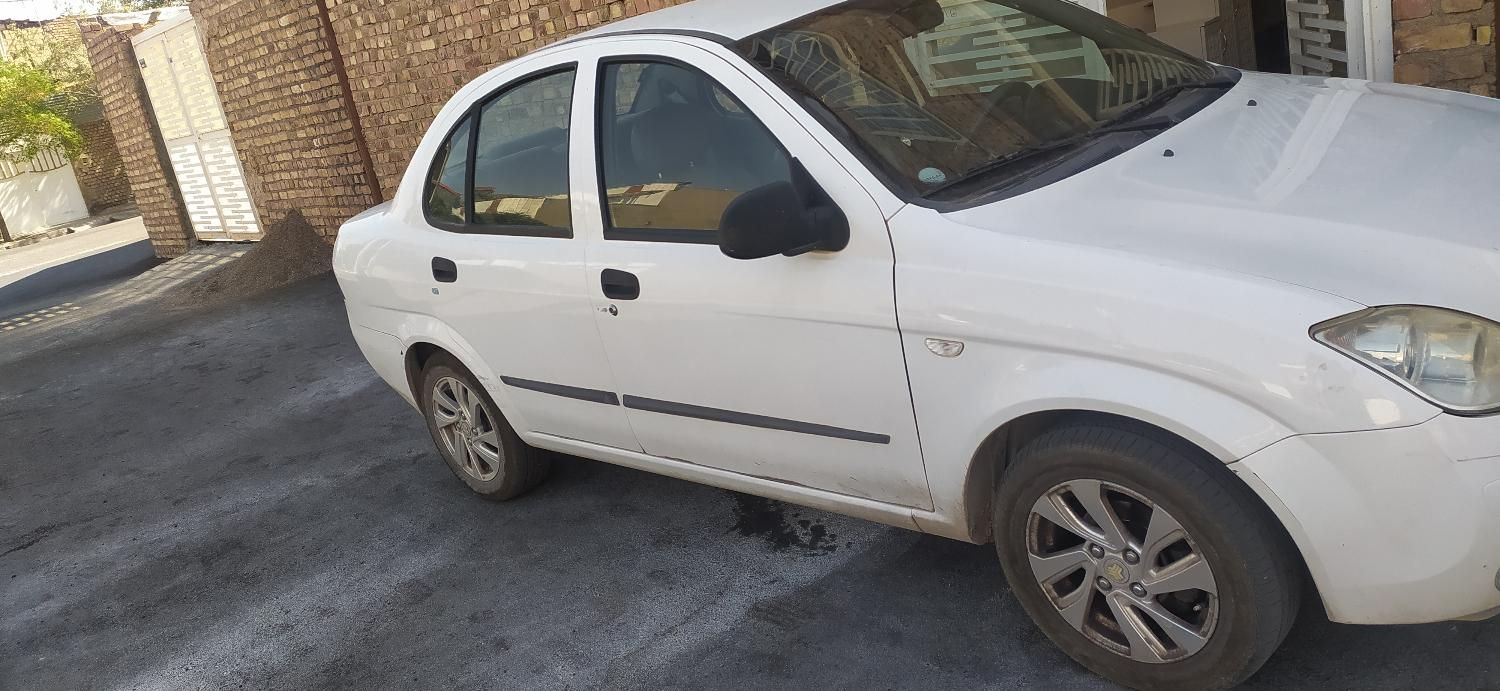 تیبا صندوق دار SX - 1398