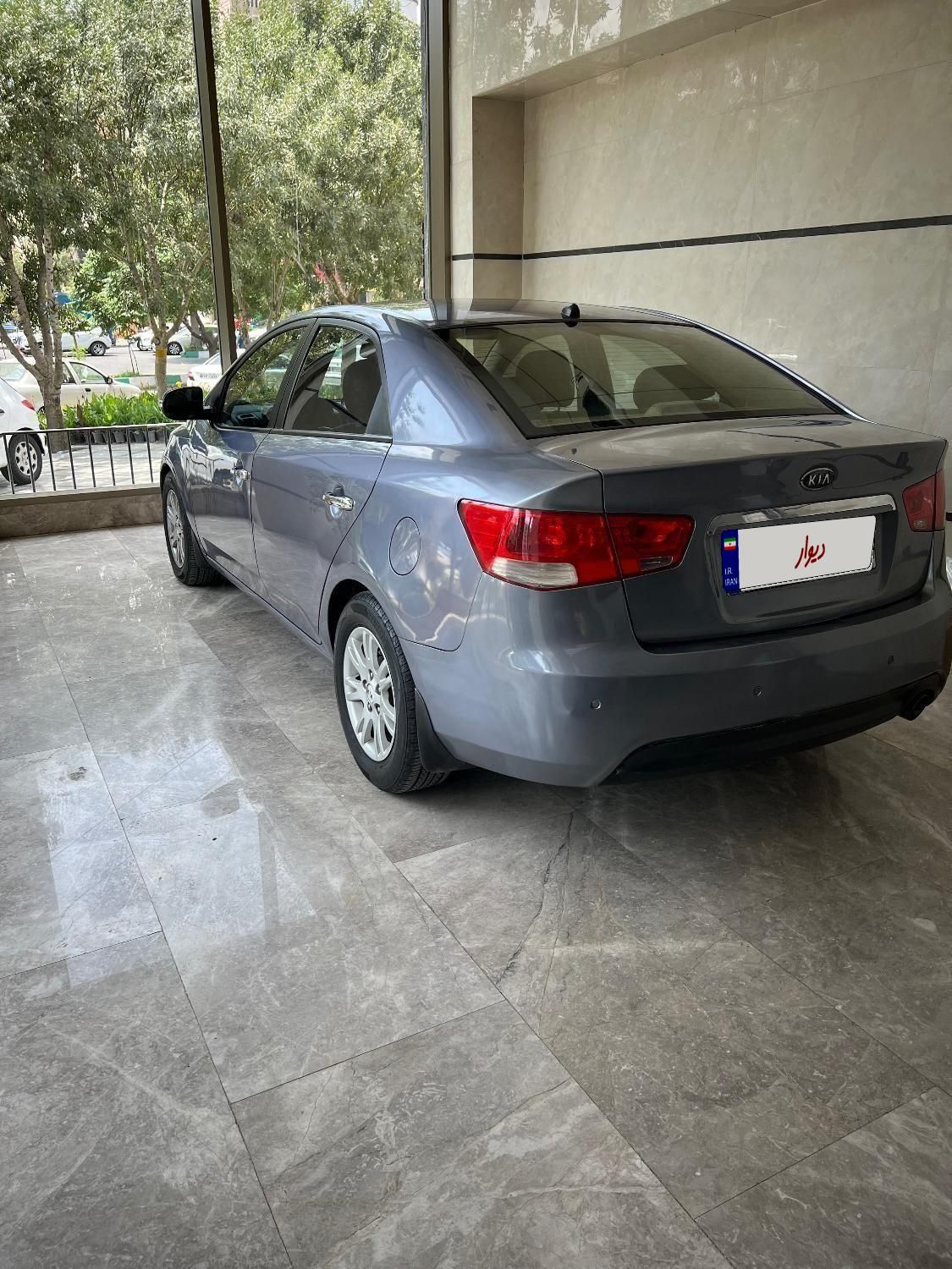 کیا سراتو 2.0 لیتر اتوماتیک GT لاین - 2010