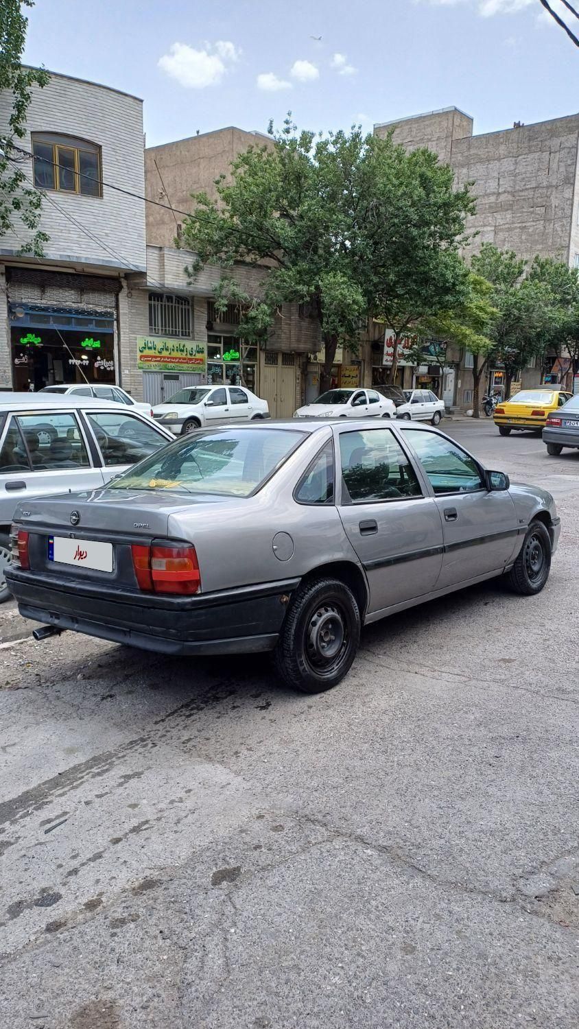 اپل وکترا دنده ای - 1996