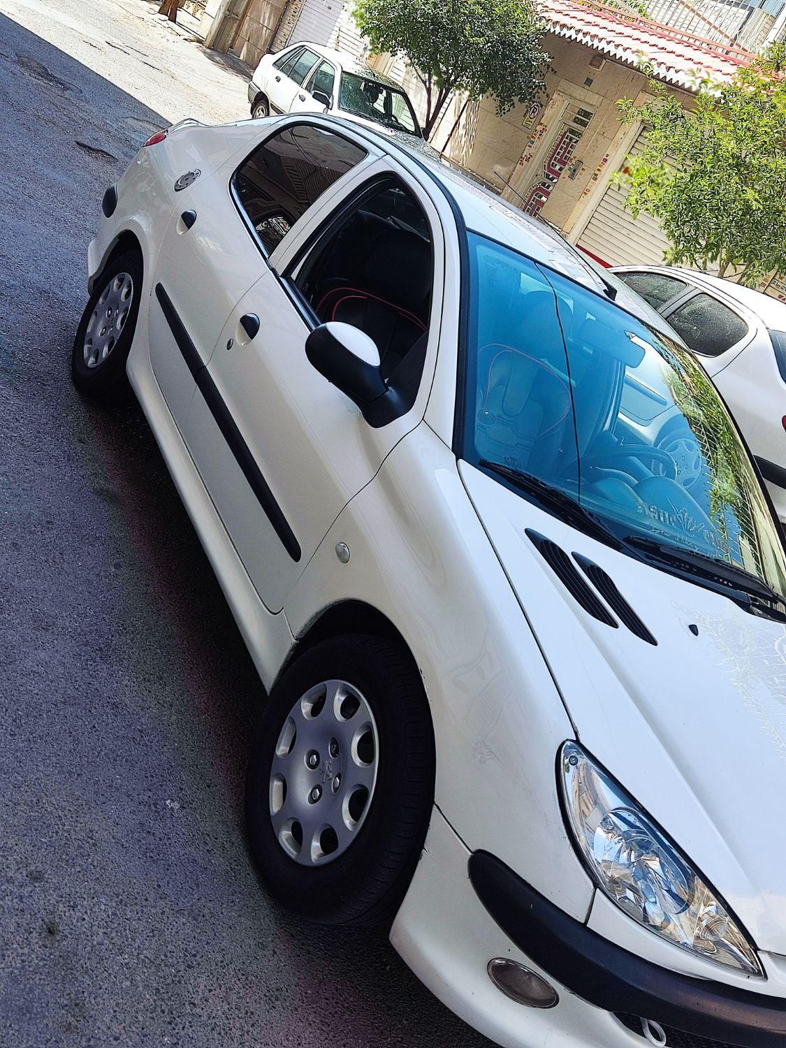 پژو ۲۰۶ صندوق دار v8 - 1395