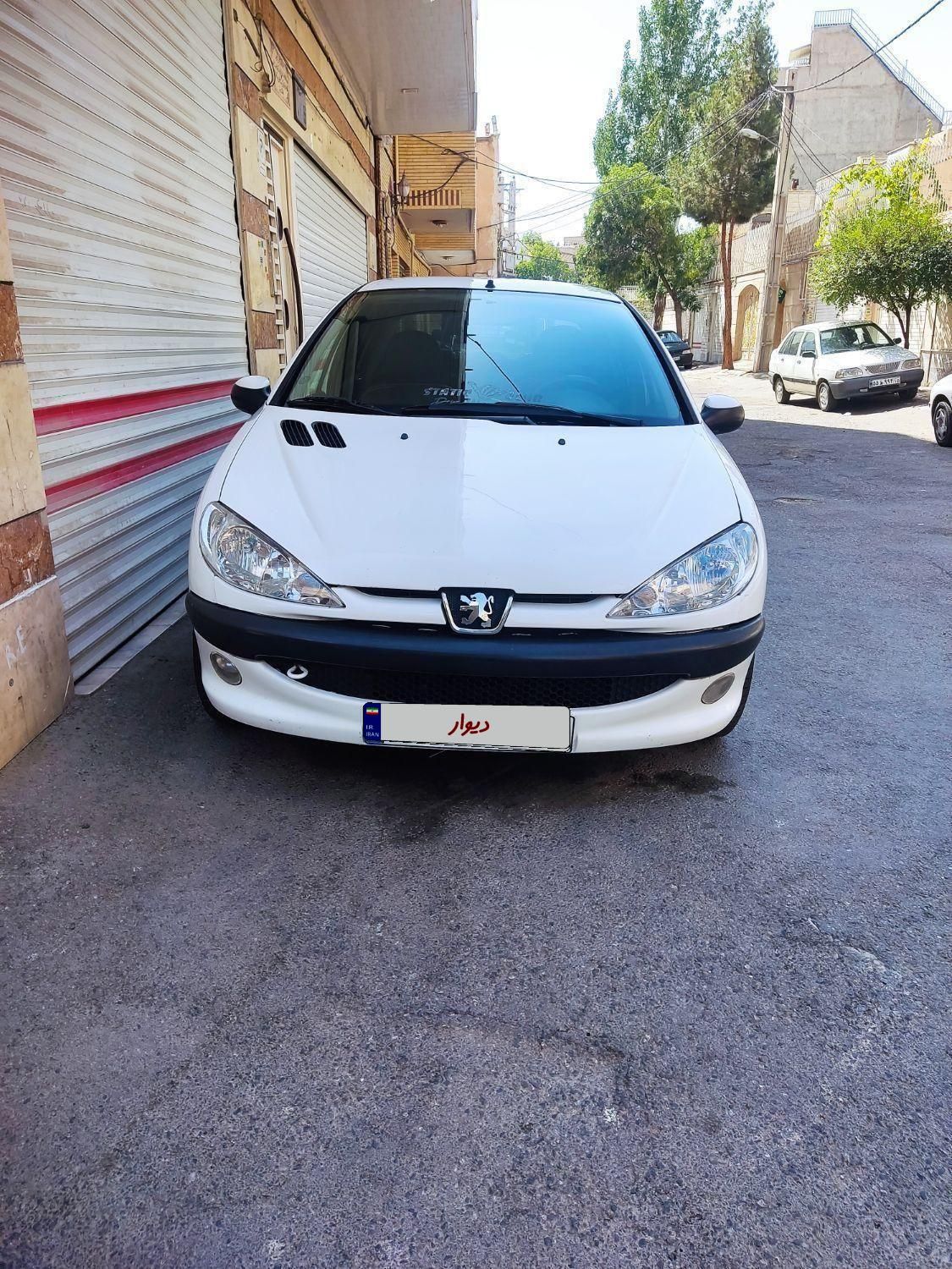 پژو ۲۰۶ صندوق دار v8 - 1395