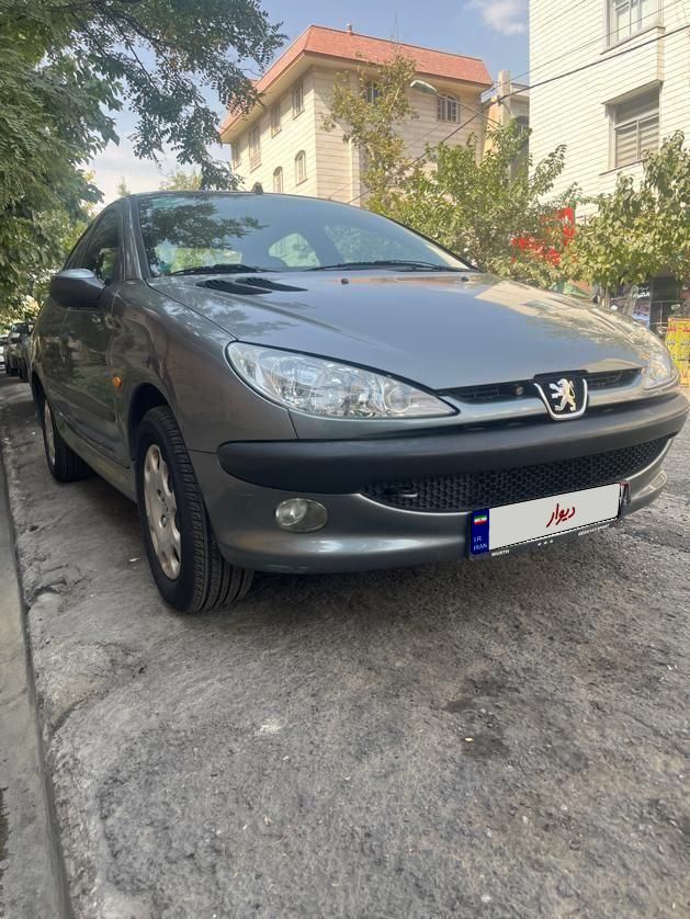 پژو ۲۰۶ صندوق دار v8 - 1394
