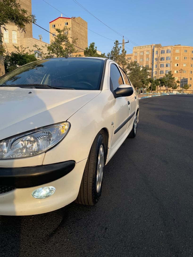 پژو ۲۰۶ صندوق دار v8 - 1393