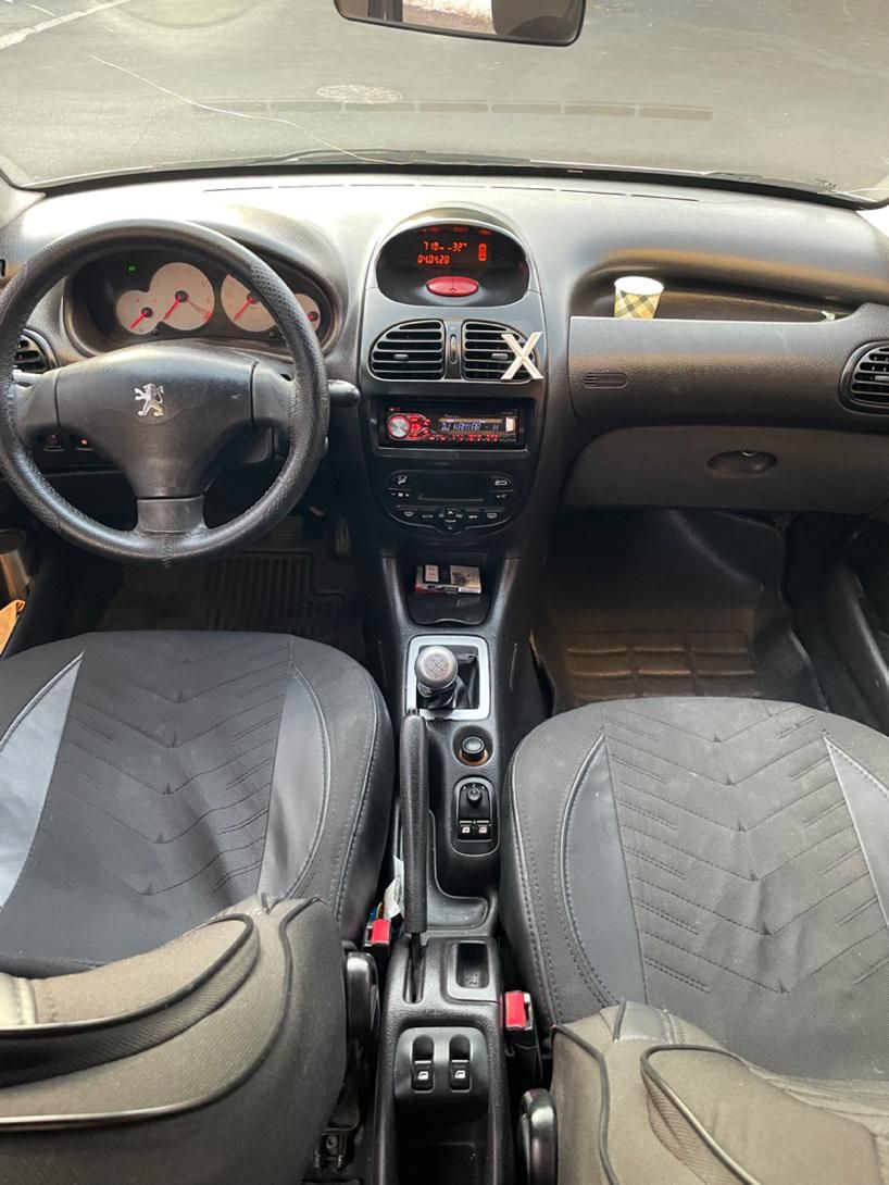 پژو ۲۰۶ صندوق دار v8 - 1393