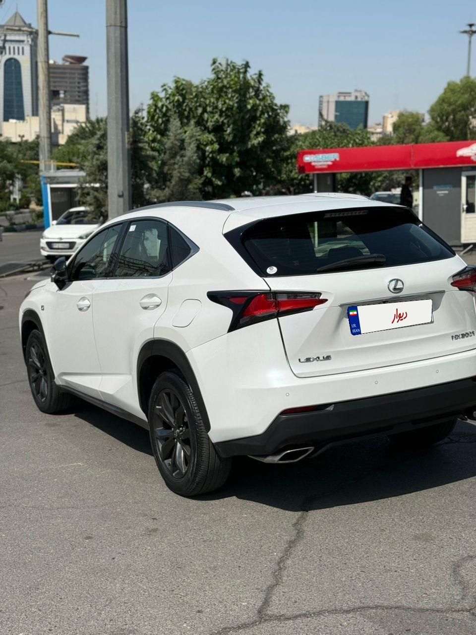 لکسوس NX 200T توربو - 2016