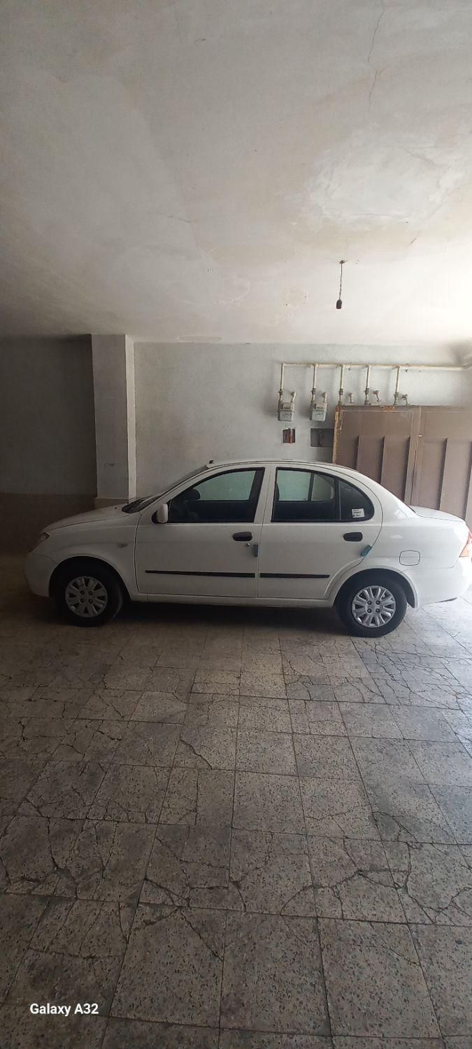 تیبا صندوق دار SX - 1401