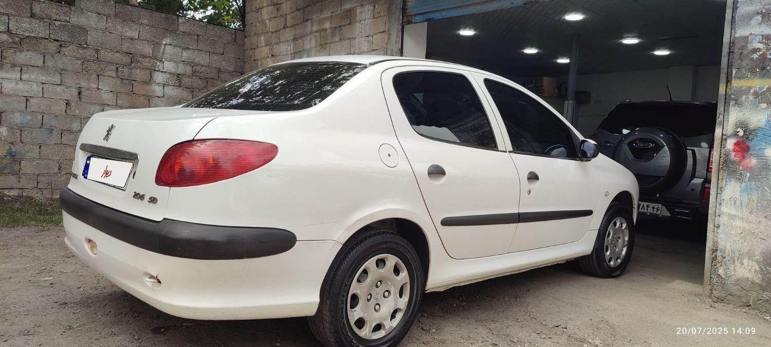 پژو ۲۰۶ صندوق دار v8 - 1390