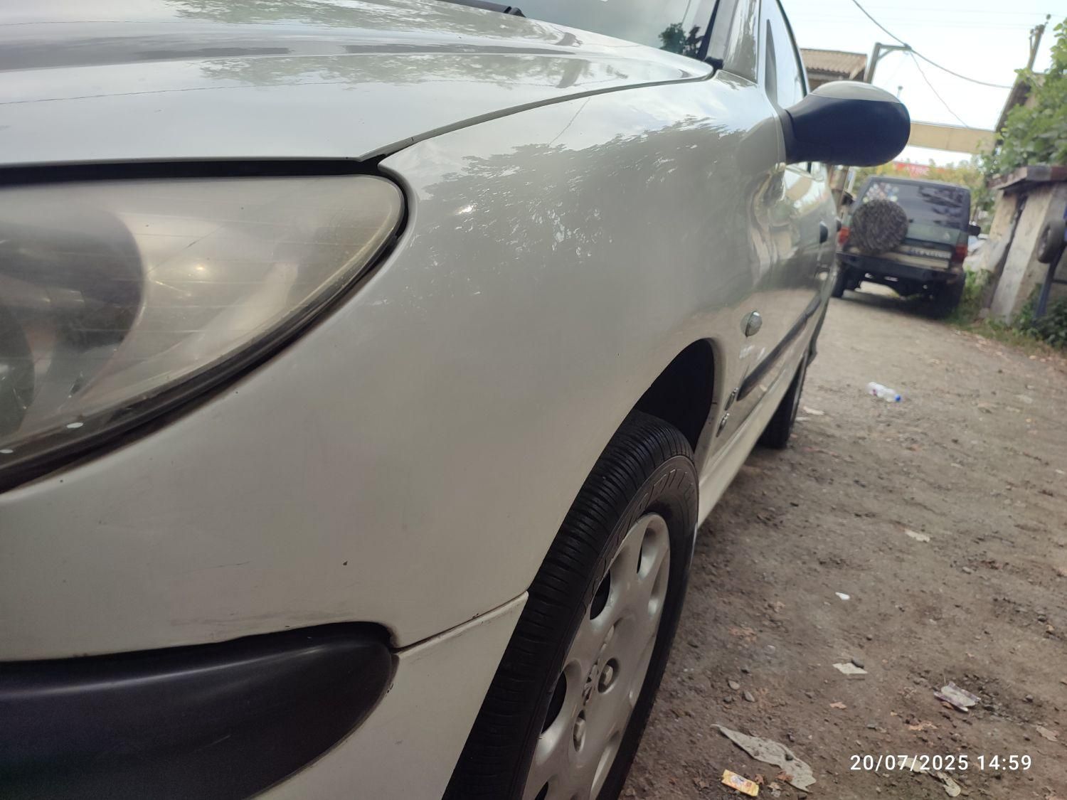 پژو ۲۰۶ صندوق دار v8 - 1390