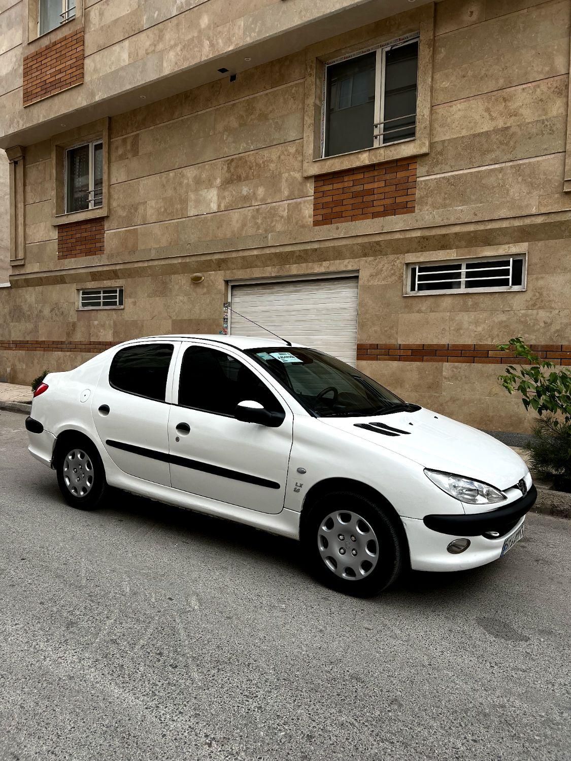 پژو ۲۰۶ صندوق دار v8 - 1393