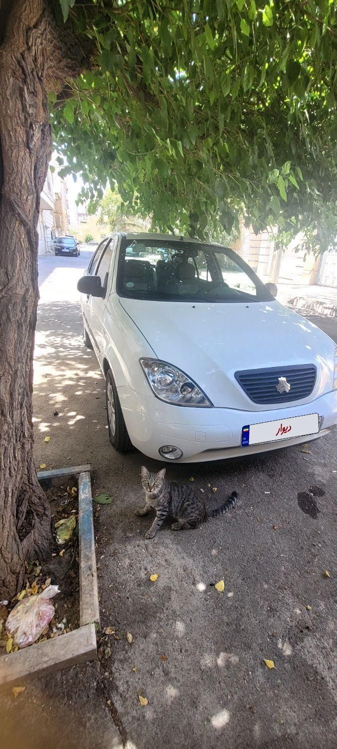 تیبا صندوق دار SX - 1400