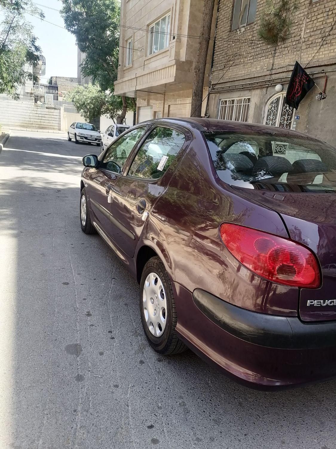 پژو ۲۰۶ صندوق دار v8 - 1395
