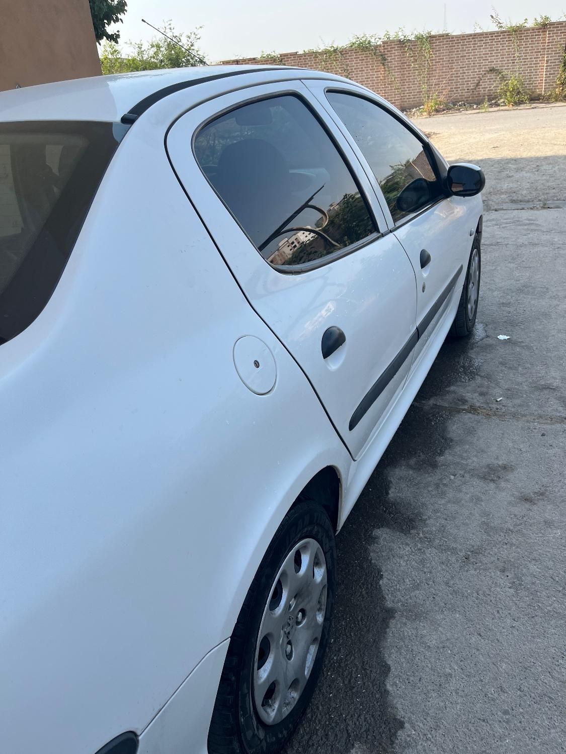 پژو ۲۰۶ صندوق دار v8 - 1394