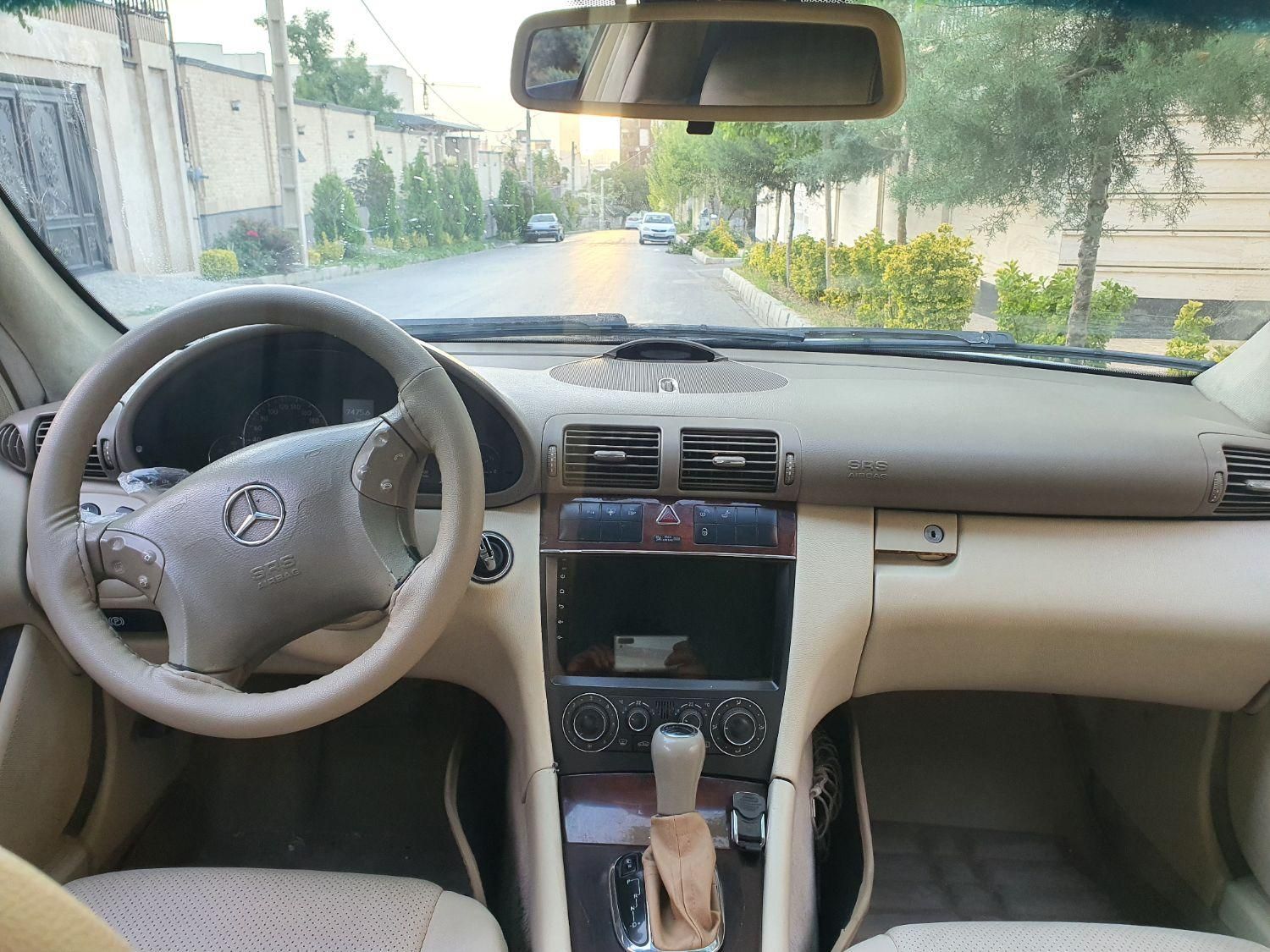 بنز C 200 - 2013