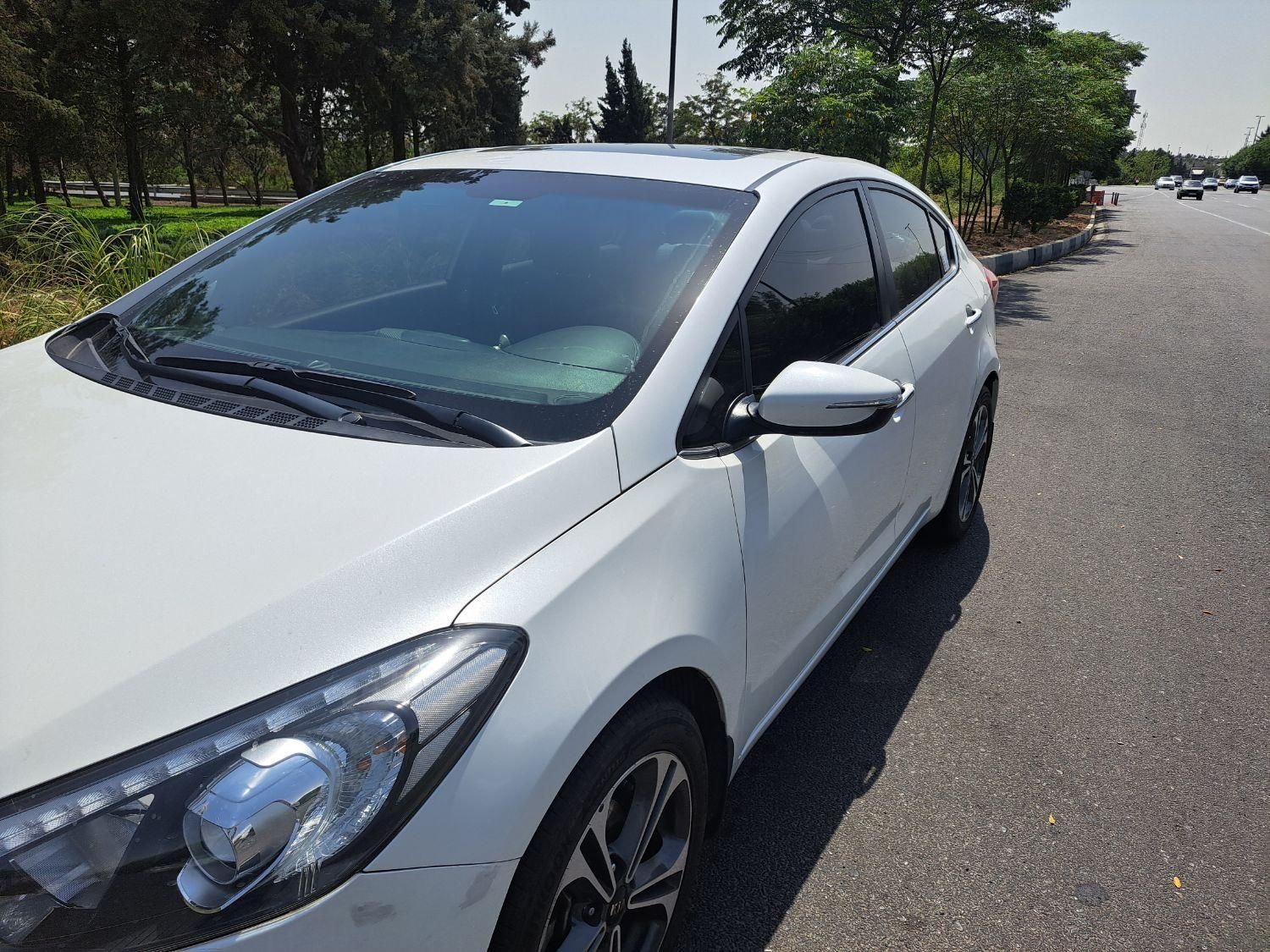 کیا سراتو 2.0 لیتر اتوماتیک GT لاین - 2015