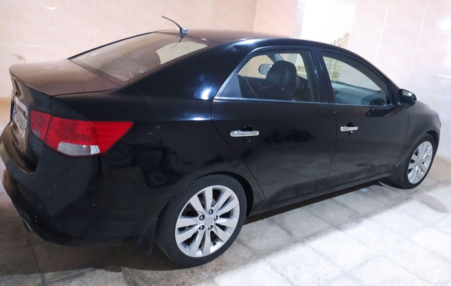 کیا سراتو 2.0 لیتر اتوماتیک GT لاین - 2011