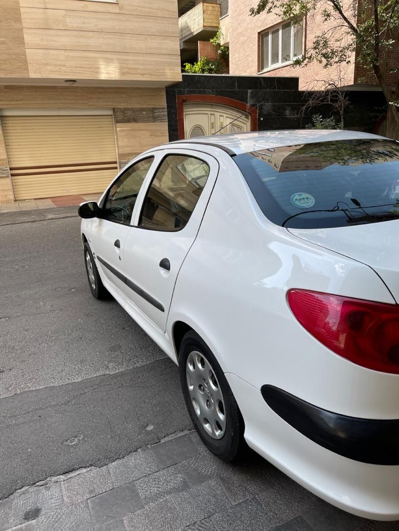 پژو ۲۰۶ صندوق دار v8 - 1399